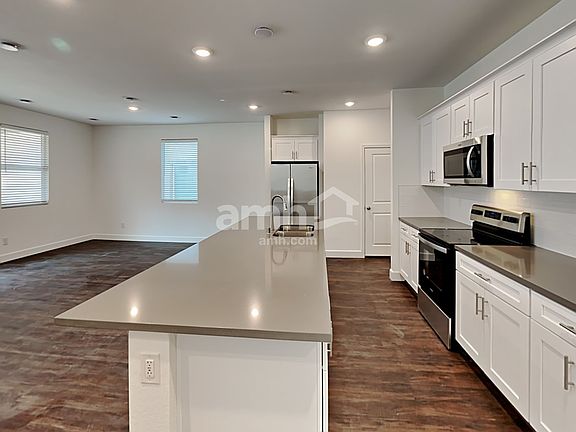 4th image of 10471 Beaver Tail St