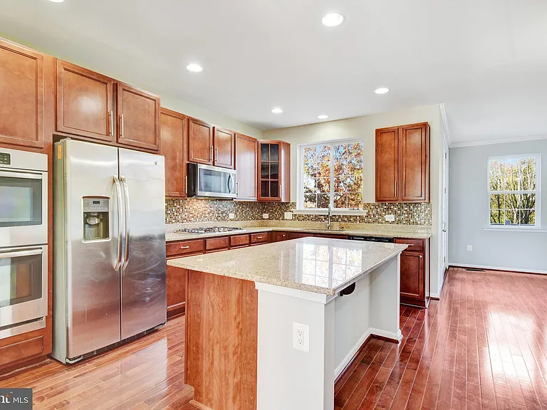 24803 Mason Dale Ter — Photo 7