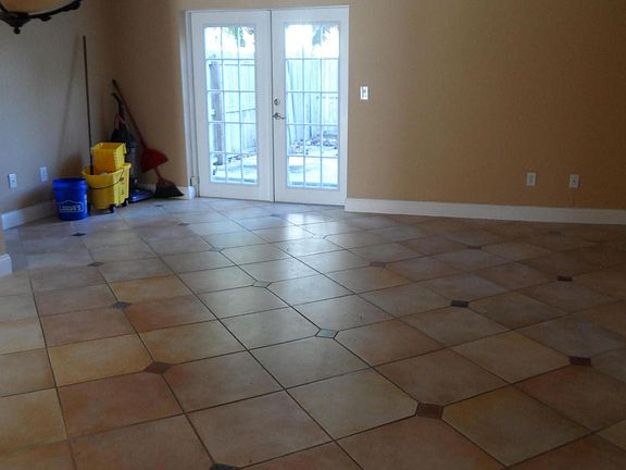 5th image of 1004 Ashley Ave #1004