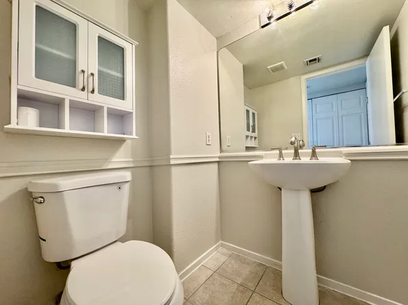 1828 Badger Canyon Ave, North Las Vegas, NV 89031