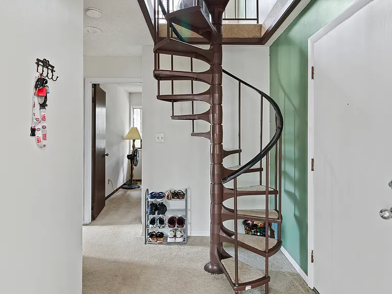 1924 Melrose Dr #C — Photo 9