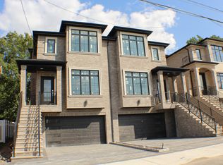 1050 Morningside Ln #A, Fort Lee, NJ 07024