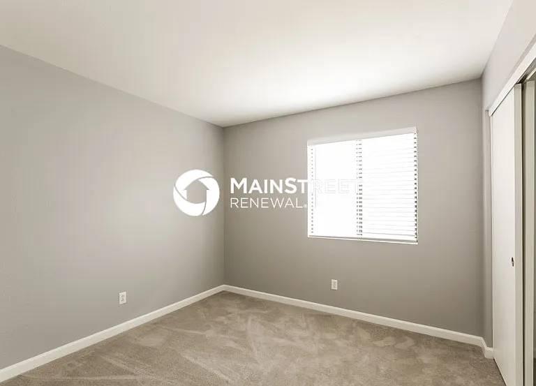 8619 W College Dr — Photo 7