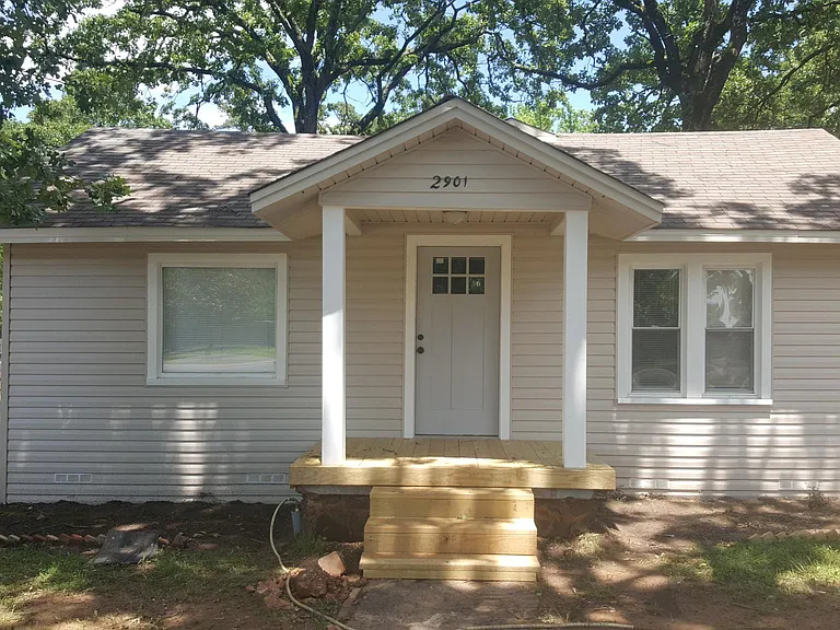 2901 Stone Rd — Photo 2
