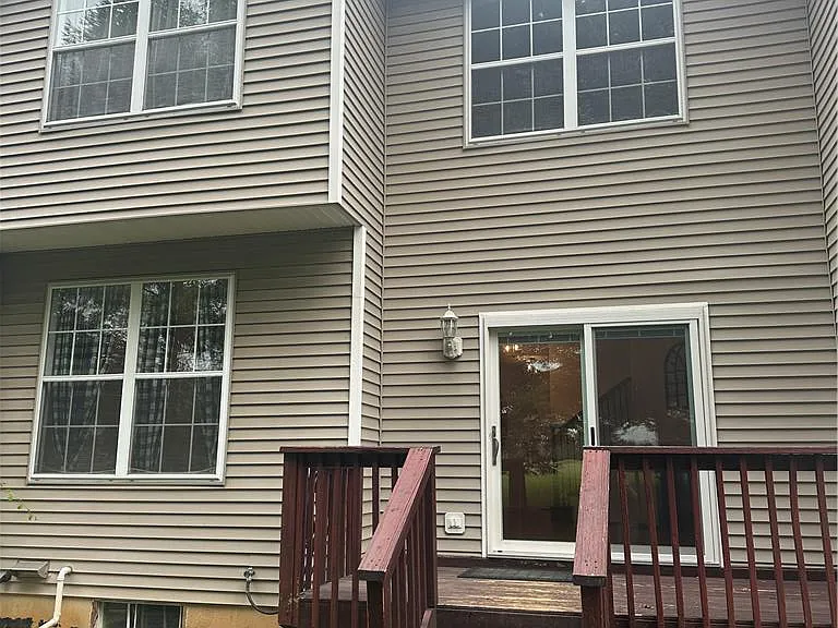 4312 Creek Rd — Photo 28