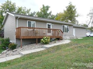 821 N Highland Ave, Sioux Falls, SD 57103