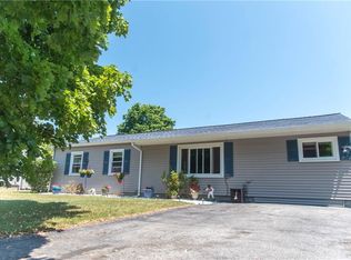 23 Cayuga Rd, Canandaigua, NY 14424