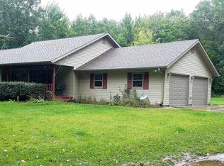 N9216 Betsy Ln, Iola, WI 54945