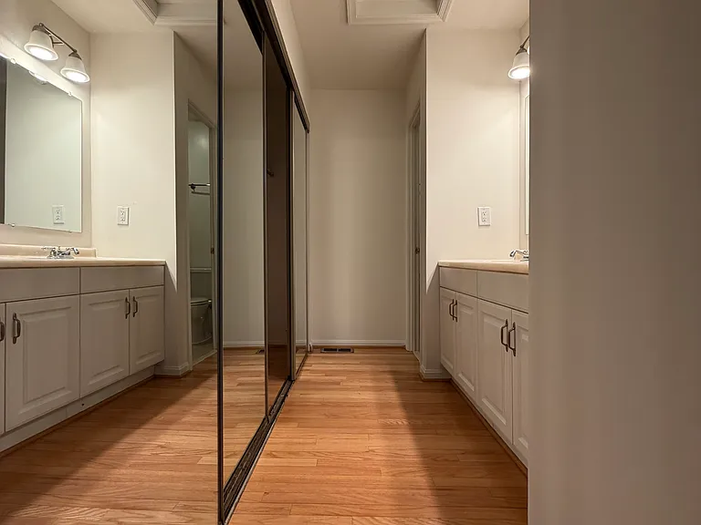 10404 Parthenon Ct — Photo 21