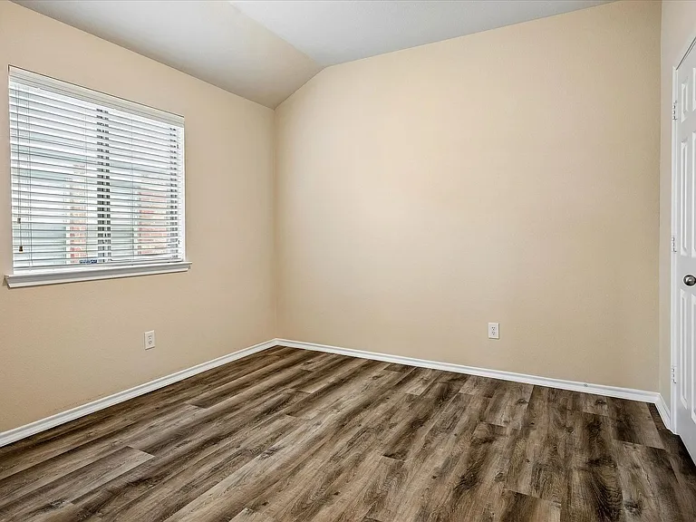8701 Sagebrush Trl — Photo 11