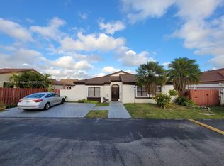 609 SW 87th Pl, Miami, FL 33174