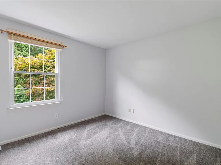 1607 Barbara Dr — Photo 16