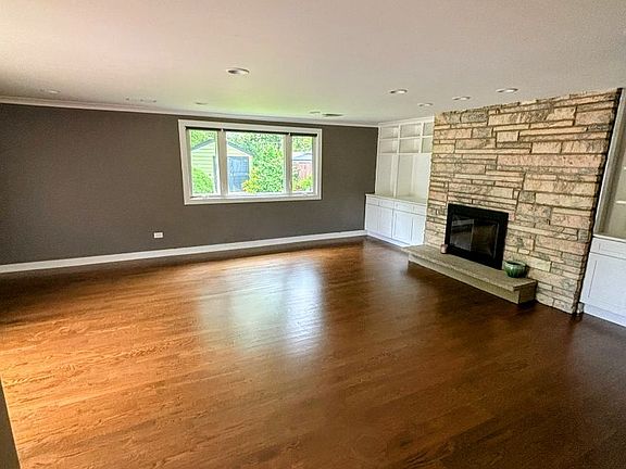 4th image of 137 N Circle Ave