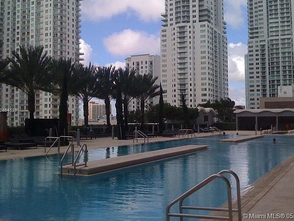 2nd image of 50 Biscayne Blvd APT 707