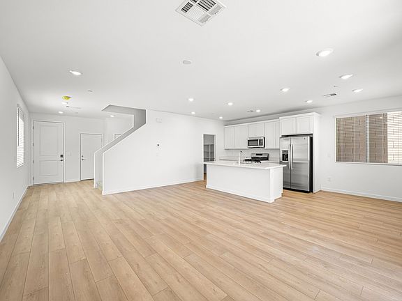 3 web or mls Lennar 1444 GREAT SNIPE AVE 3