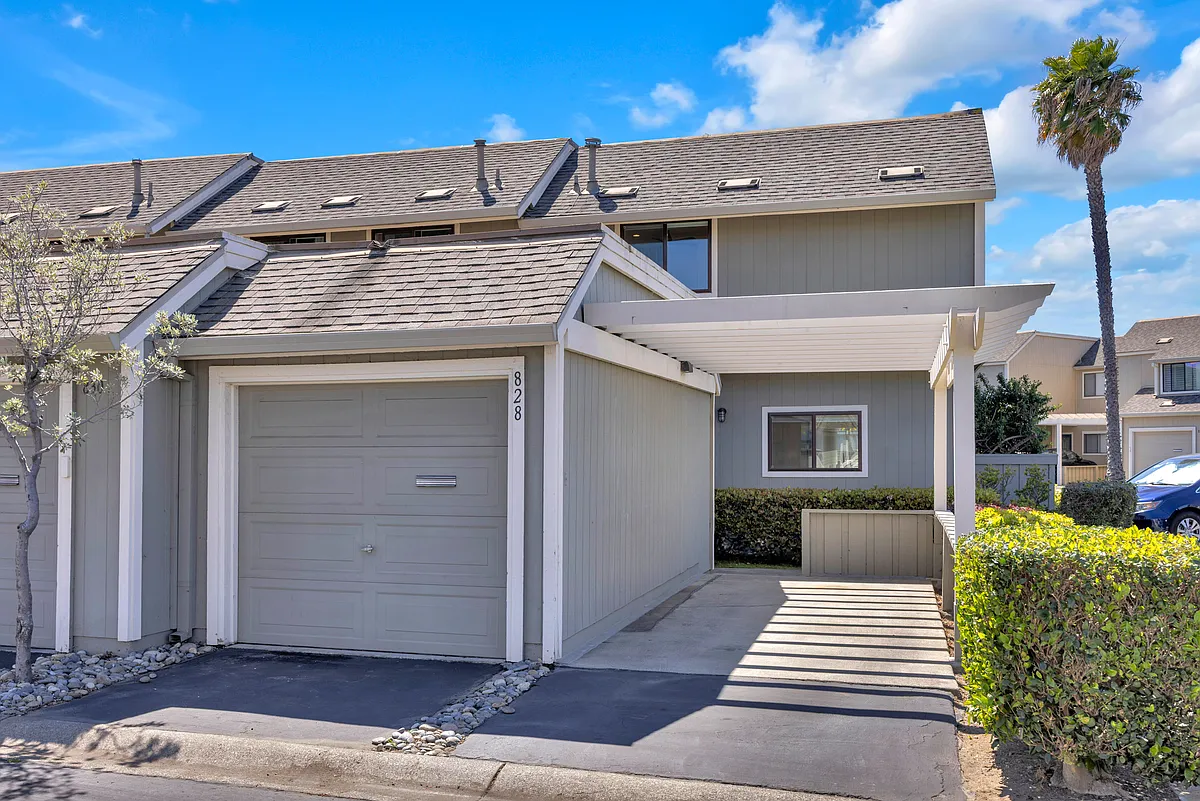 Building Photo - 828 Columba Ln