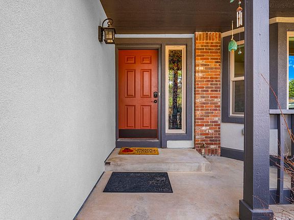 5th image of 15390 Paddington Cir