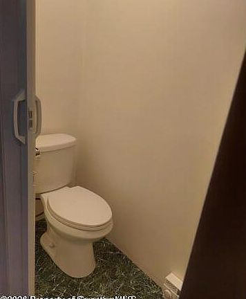 2nd image of 549 Main St Floor 1