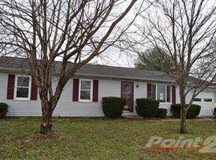 41 Village Dr, Lawrenceburg, IN 47025