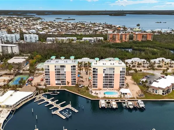 150 Lenell RD #201, FORT MYERS BEACH, FL 33931