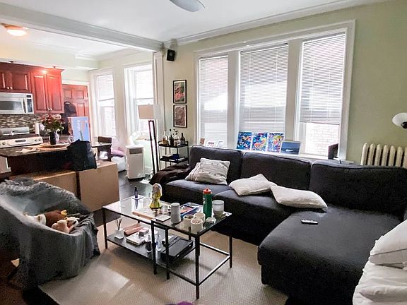 2nd image of 5 Braemore Rd APT 8