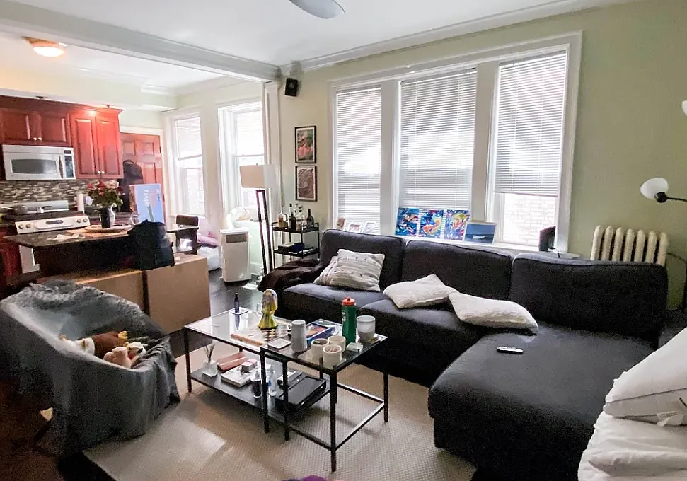 Photo 2 of 11 - 5 Braemore Rd #8 - Brighton, MA Building Photo - 5 Braemore Rd #8