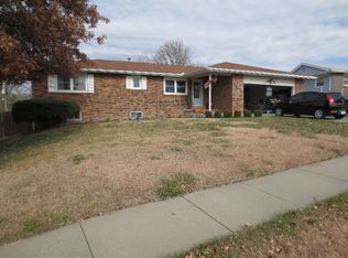 1324 Pearl Dr, Junction City, KS 66441