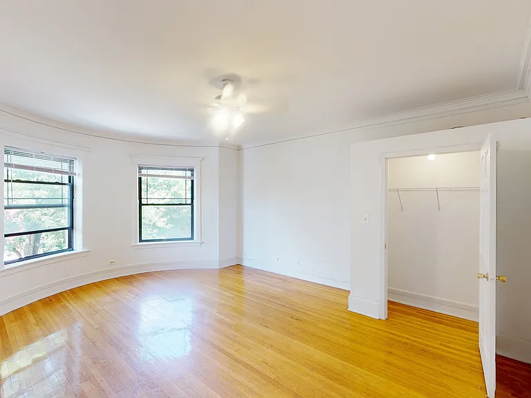 Dining/Living room