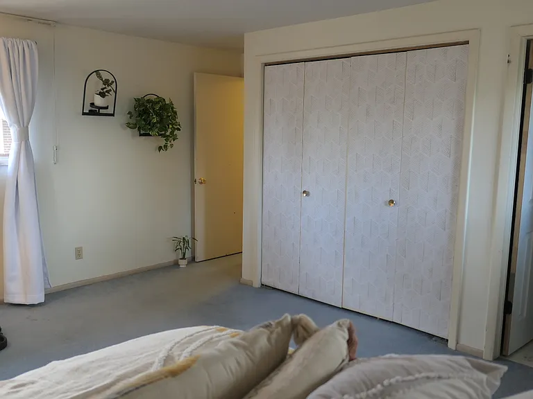 2910 S Corona St — Photo 20
