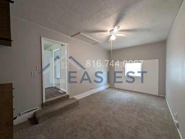8901 E Gregory Blvd — Photo 19