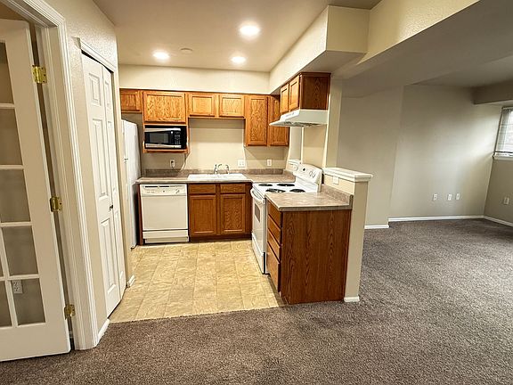4th image of 305-377 E Missouri Ave #353