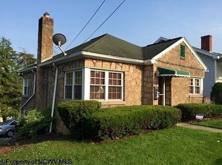 902 Gaston Ave, Fairmont, WV 26554