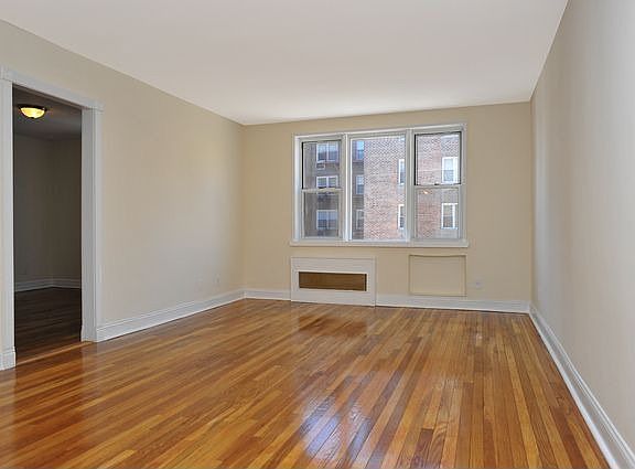 3rd image of 1 Sadore Ln APT 7S
