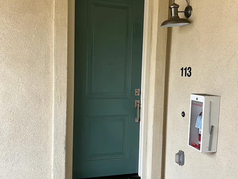 5200 Beachside Ln #113 — Photo 2