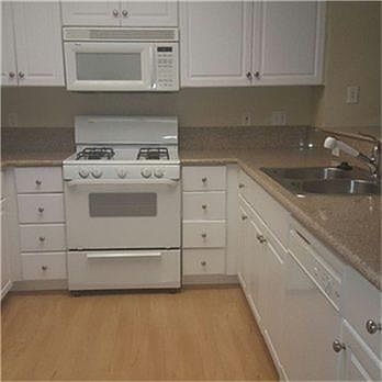 4th image of 301 Yerby St