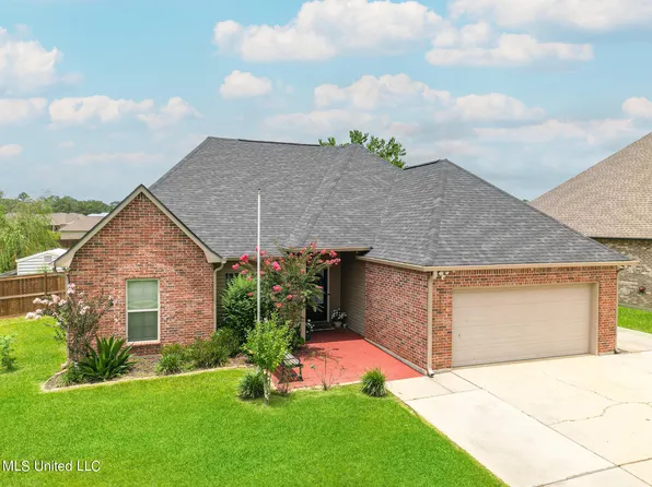 16950 Desmare St, Gulfport, MS 39503