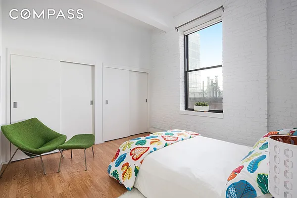 Sold by Compass | media 7