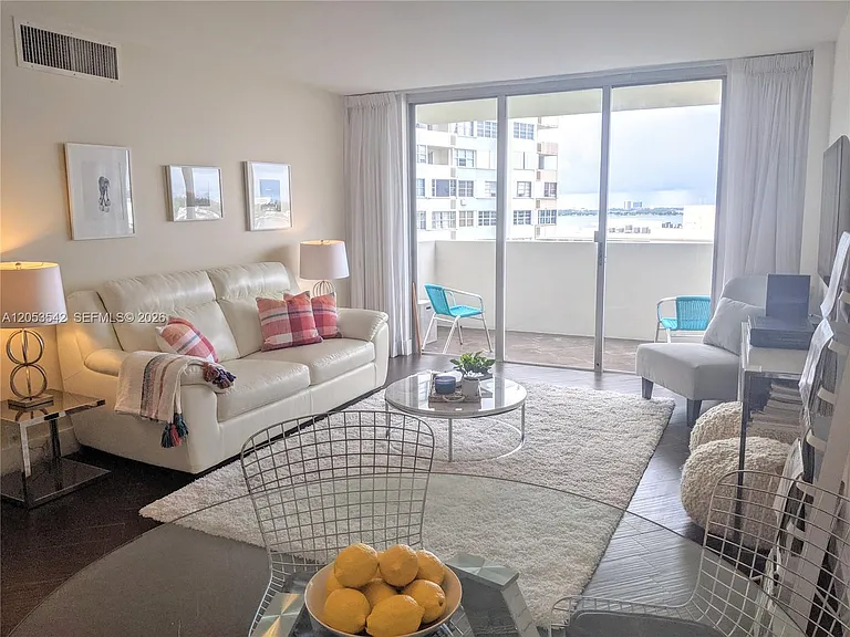 5 Island Ave #8K — Photo 2