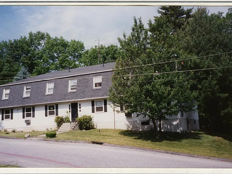 21 Armand Dr — Photo 3
