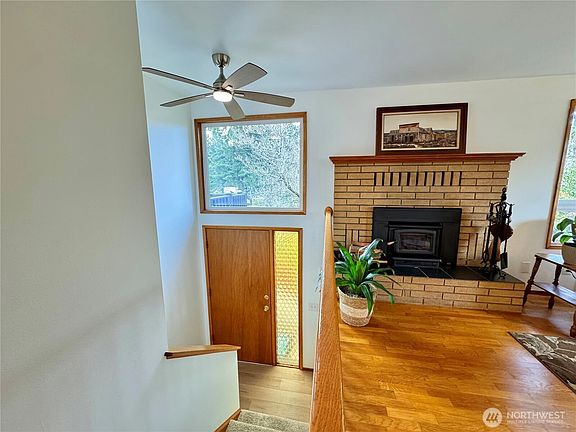 5th image of 9512 Olson Road NW