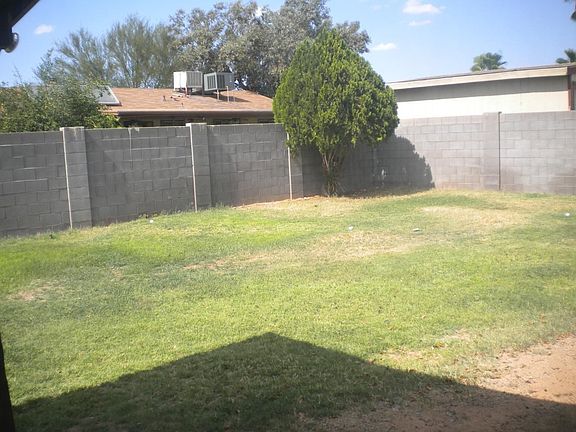 5th image of 2948 E Emelita Ave