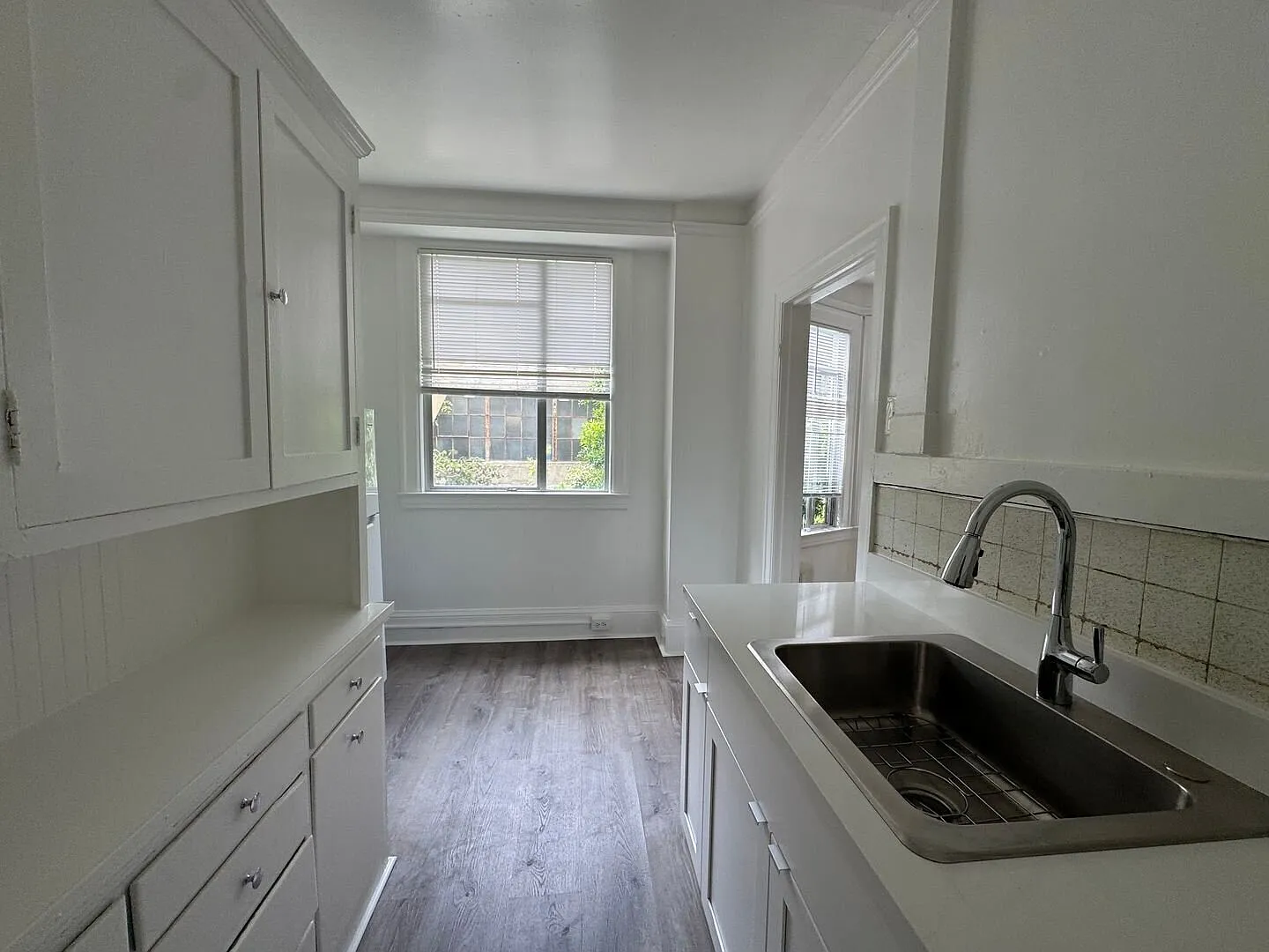 Large studio Apartment! — Photo 2