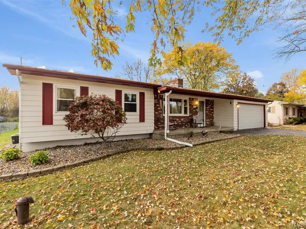 7215 Calkins Rd, Flint, MI 48532