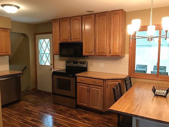 2nd image of 2465 Maryville Dr