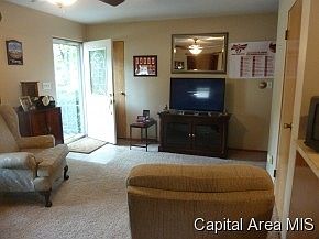 2nd image of 823 E Esther St
