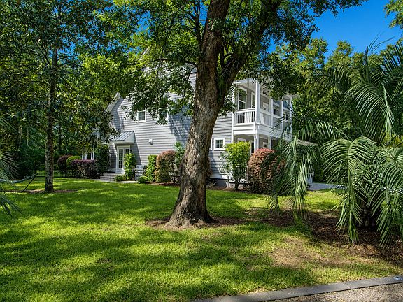 5th image of 2118 Sancerre Ln