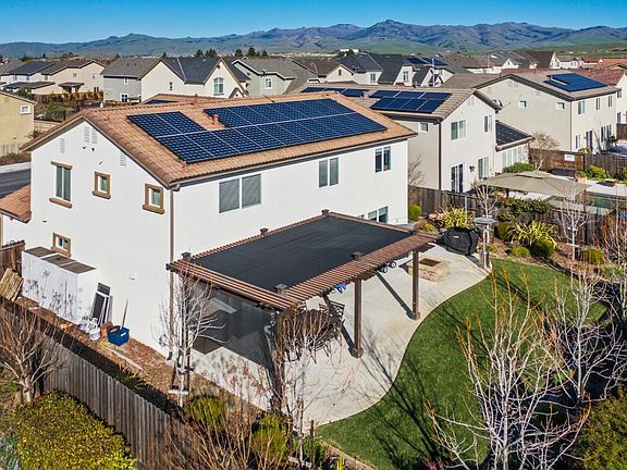 5th image of 1591 Panorama Dr
