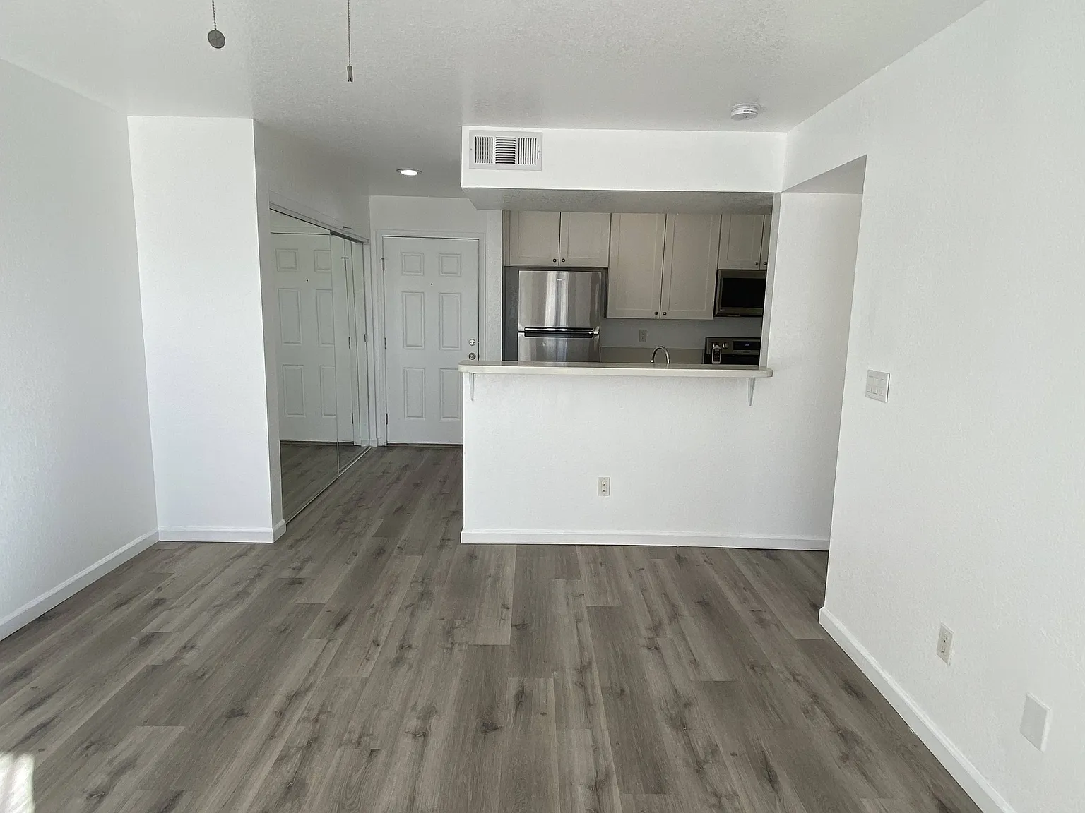 1123 Ramar Road — Photo 3