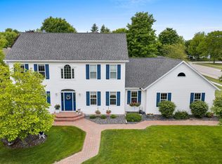 3208 Barkwood LANE, Manitowoc, WI 54220