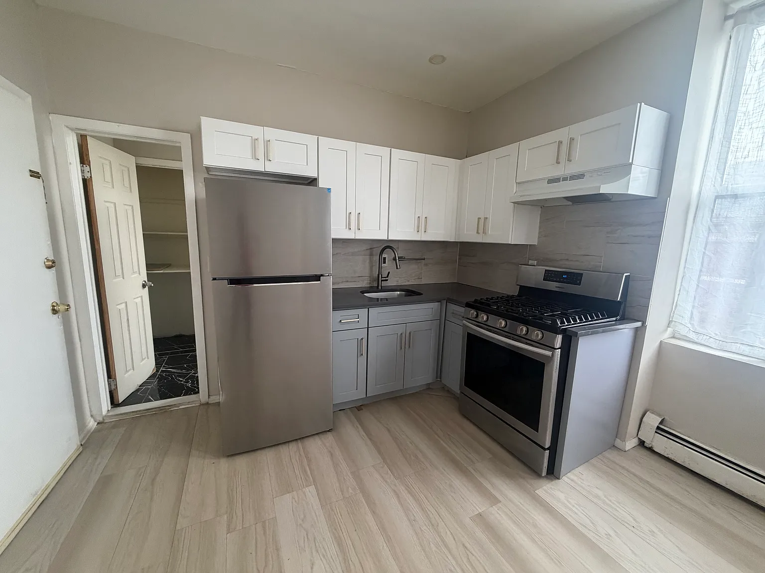 1 bed, 650 sqft, $2,300 — Photo 1